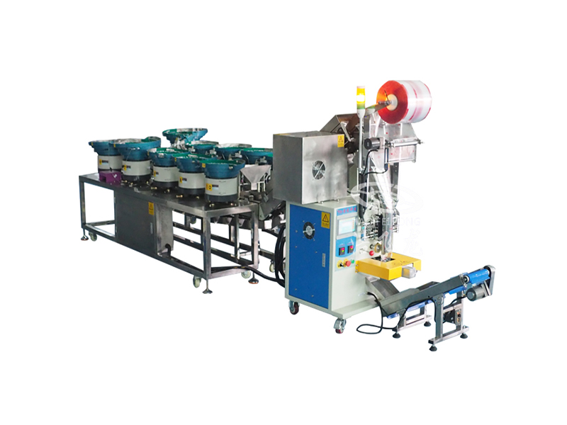 全自動(dòng)五金配件包裝機(jī)特點(diǎn)及性能